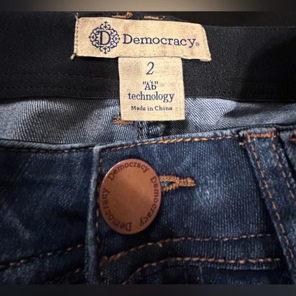 Democracy “Ab”technology jeans size 2 - Picture 2 of 8